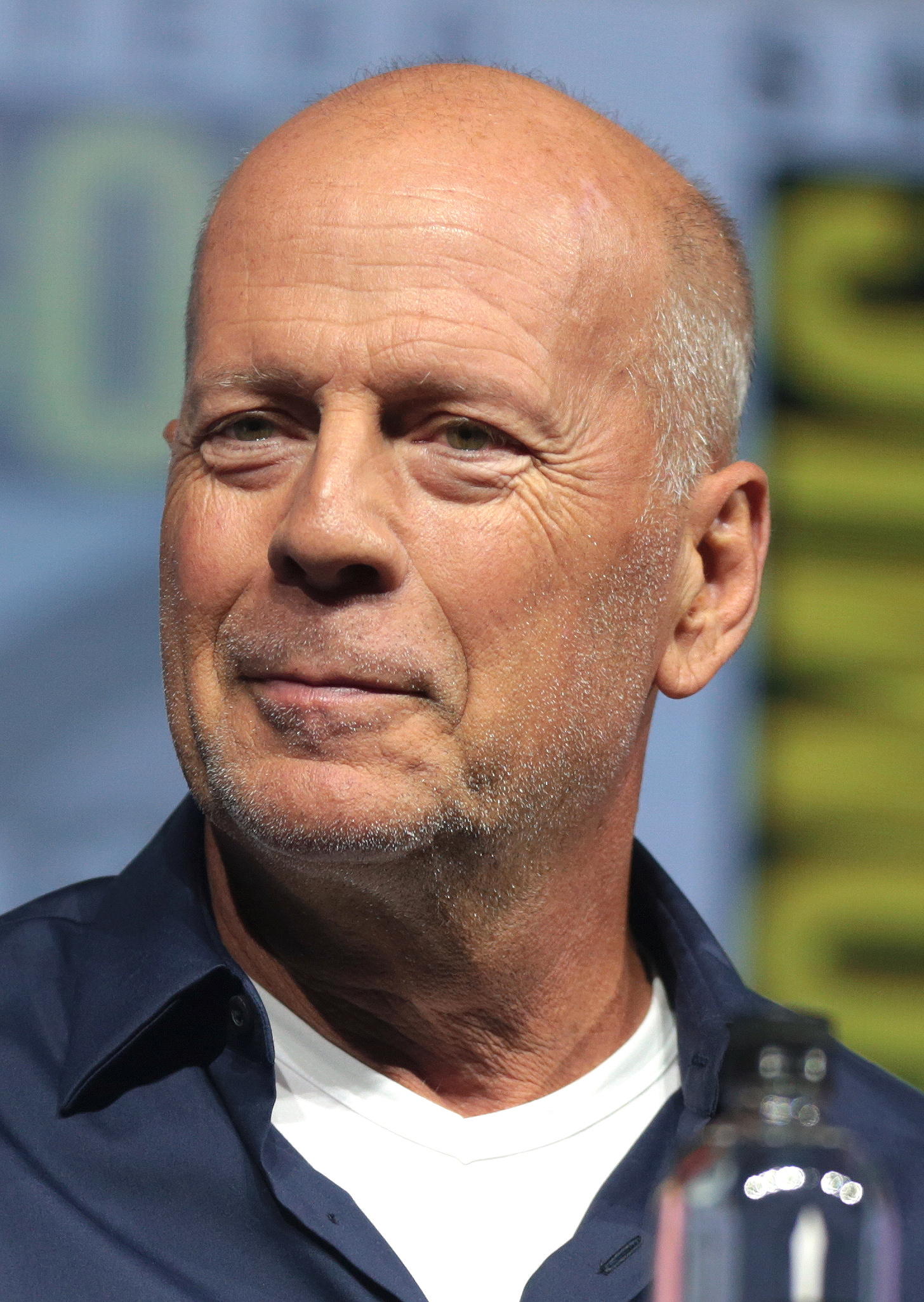 Биография. Брюс Уиллис / Biography. Bruce Willis  (2007) TVRip
