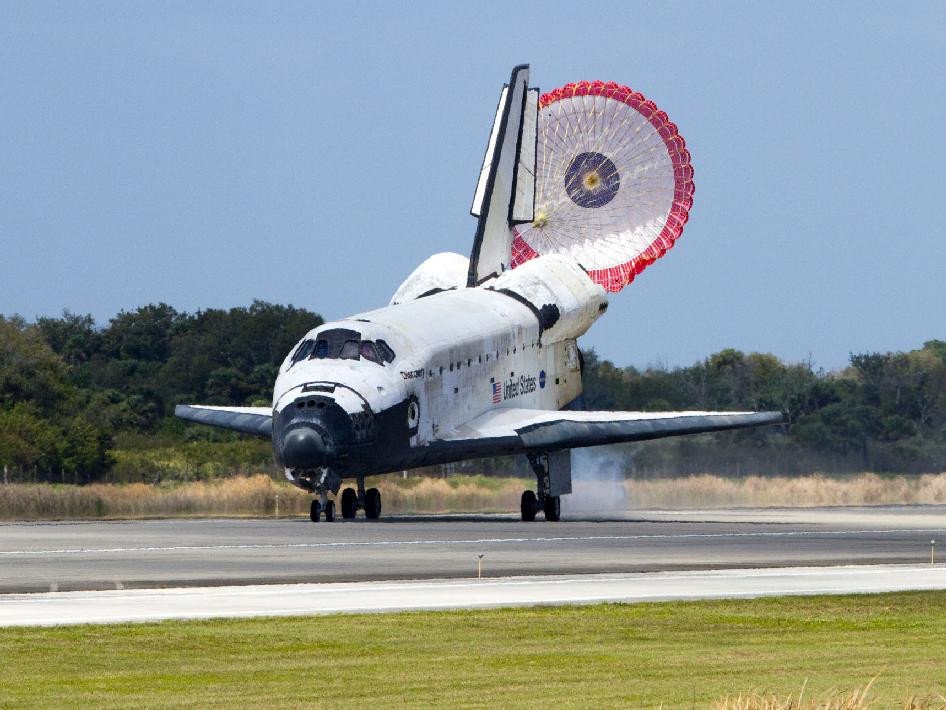 Discovery: Последний полёт шаттла / The Space Shuttle’s Last Flight  (2011) HDTVRip